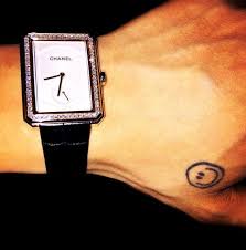 He is widely known to be the main songwriter . G Dragon At Paris Fashion Week G Dragon G Dragon Instagram Bigbang