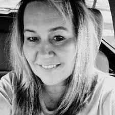 Teresa Lippert's Instagram, Twitter & Facebook