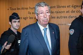 Qu'à l'issue d'une audience, s'il est reconnu coupable, une personne peut aller directement. Affaire Balkany Pourquoi Ce Mandat De Depot Est Il Scandaleux Le Blog De Lee Takhedmit