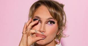 Elena Di Fiore has a diverse background in the music industry.