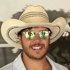 The Adam and Windy Podcast (@adamandwindy)