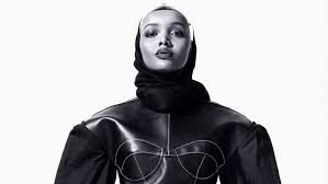 Who was the first woman to wear the hijab? Halima Aden Becomes The First Hijab Wearing Model Signed To Img Teen Vogue