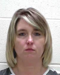Mason City woman given suspended prison sentence for stealing $32K from car  dealership
