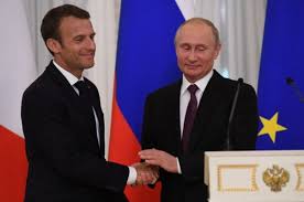 Macron Calls Putin 'Ogre at Europe's Gates', Warns Allies