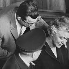 Kidzsearch.com > wikifranz josef strauß explore:web images videos games. Vera Bruhne Verurteilt Als Dopelmoderin In Einem Der Beruhmtesten Indizienpprozesse Der Nachkriegsgeschichte Stadt Munchen