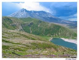 Helens national monument, as it is rarely as crowded as the johnston ridge side of the mountain. Mount St Helens National Volcanic Monument Ring Of Fire Mount St Helen Ausbruch Im Jahre 1980 Windy Rigde Spirit Lake