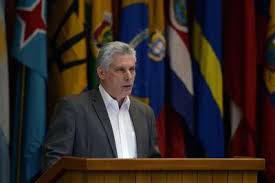 El presidente de la república de cuba, es el jefe de estado de la nación y el jefe de las fuerzas armadas revolucionarias. By Ojrbyrrx Zm