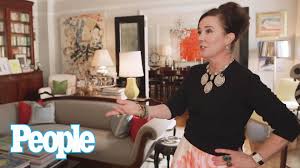Kate Spade The Frances Valentine Designer Takes People On An Exclusive Tour Of Her Two Favorite Rooms I Kate Spade Style Kate Spade Inspired Famous Lifestyle