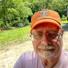 Closure of Big Chicken Restaurant in Hixson