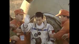 • previous shenzhou spacecraft allegedly carried military payloads. China S First Taikonaut Shared His Special Memories With Cctv Youtube