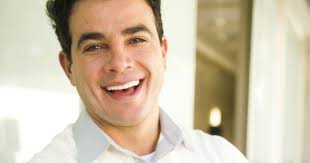 Anderson Di Rizzi completa 35 anos participando do quadro 'Dança dos  Famosos'