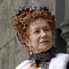 Helen Mirren was the first to wear this striking Elizabethan headpiece in  the 2005 two-part historical drama 𝑬𝒍𝒊𝒛𝒂𝒃𝒆𝒕𝒉 𝑰. Natalie Dormer  would next wear it as Anne Boleyn in the 2008 season