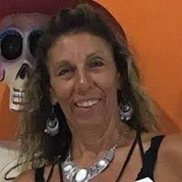 Melissa Mccrobie's Instagram, Twitter & Facebook