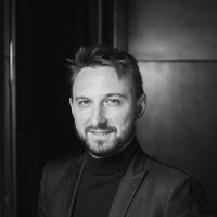 500+ "Spitz" profiles