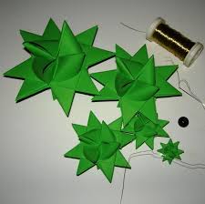 Tannenbaum Aus Frobelsternen Basteln Weihnachten Bastelprojekte Weihnachtsdekoration Origami Weihnachten