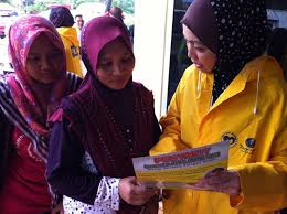 Individu berikut telah dilantik memegang portfolio kesihatan. Siaran Media Tindakan Kementerian Kesihatan Malaysia Menangani Banjir 8 Januari 2015 From The Desk Of The Director General Of Health Malaysia