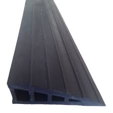 Vous garantir le bon achat, on y travaille tous les jours. Rampe De Seuil Adhesive En Caoutchouc Gumka En Sebs Elastomere Thermoplastique Charge Maximale 300 Kg Jaune Noir Ou Gris