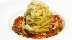 Aufgegabelt Von Alexander Herrmann Nudeln Mit Vegetarischer Bolognese Br De Vegetarische Bolognese Bolognese Rezepte