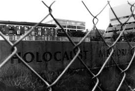 În fiecare zi de 9 octombrie, în românia se sărbătorește ziua holocaustului. 9 Octombrie Ziua Holocaustului In Romania Gazeta De Navodari