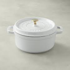 Staub Cast Iron Dutch Oven 4 Qt Williams Sonoma Staub Cookware Cast Iron Cast Iron Dutch Oven