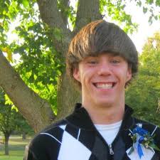 M. Elizabeth Naebers Fund awards scholarships