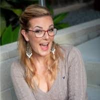 Angie Guy's Instagram, Twitter & Facebook