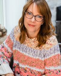 Teri Macias's Instagram, Twitter & Facebook