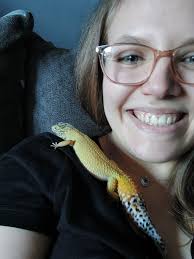 At a reptile store, friendships aren't just made—they evolve. 🦎🐍 Daily  customers don't stay 'customers' for long; they become part of the crew.  Whether it's geeking out over new arrivals or sharing