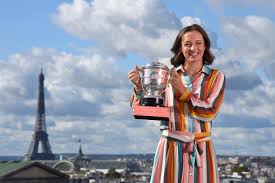Since then, she reached seven singles finals in total, winning all of them. Iga Swiatek Today In Paris Is Her Dress A Subtle Protest Against Worsening Lgbt And Specifically Trans Rights In Poland Tennis