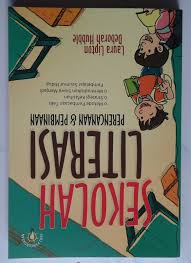 Literasi internet pada siswa sekolah menengah pertama. Resensi Buku Sekolah Literasi Perencanaan Pembinaan Penerbit Formaci