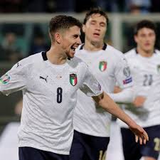 Timnas italia dipastikan lolos ke pergelaran uefa euro 2020 setelah menjuarai grup j pada the following 28 players players were called up as the preliminary squad for uefa euro 2020. Timnas Italia Di Kualifikasi Piala Eropa 2020 Sempurna Kumparan Com