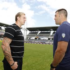 Rugby player for canada and us oyonnax living in france with my lovely wife joi.n us for the next sessions led by jamie cudmore and john tait. Alix Popham Ancien Rugbyman Professionnel Atteint De Demence Le Matin J Ecris Tout Sur Un Papier L Equipe