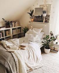 Diy Small Bedroom Decorating Ideas Bohemian Bedroom Decor Bedroom Decorating Diy Ideas Small In 2020 Small Bedroom Decor Cozy Small Bedrooms Small Bedroom Diy