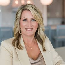 Paige Brewer's Instagram, Twitter & Facebook