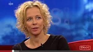 Agentur für neue medien in hartmannsdorf bei kirchberg. Ndr Katja Riemann Lasst Moderator Bei Das Auflaufen Medien Sz De