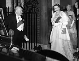 Contengono tutto quello che deve sapere sul campus dei ministri della verità assoluta. Swashvillage I Primi Ministri Della Regina