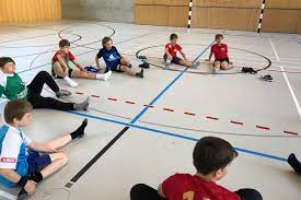 Mit dieser einstellung gingen die jungs auch ins spiel und verteidigten sehr stark. Pfadi Nachwuchs U13 Breite Im Trainingslager Pfadi Winterthur Handball