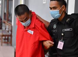 Foto via free malaysia today: Nelayan Liwat Isteri Dipenjara Dan Sebat Alhijrah Online