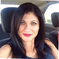 Adriana Sardi's Instagram, Twitter & Facebook