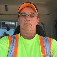 What is the preferred color for Mack trucks?