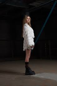 Девушка унаследовала красоту звездной мамы и ее фотогеничность. Heidi Klum S Daughter Leni 16 Opens Berlin Fashion Week People Com