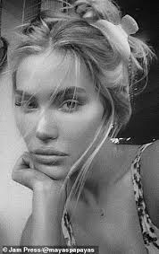 Model clears up her horrific acne with diet and meditation