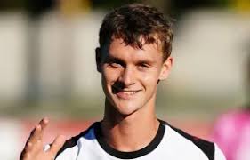 Courtenay Meredith dead at 97: Last surviving member of legendary Wales  rugby side dies as tributes pour in