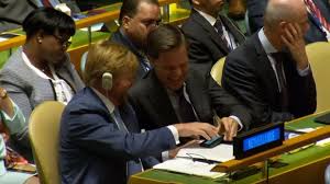 Samenvatting persconferentie coronavirus 6 mei. Voer Voor Memes Waar Grappen De Koning En Premier Rutte Over Tijdens De Speech Van Trump Politiek Ad Nl