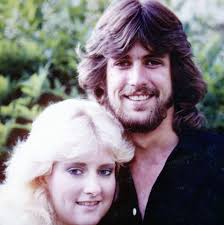 Can anyone fix up this old wedding photo from 2000?