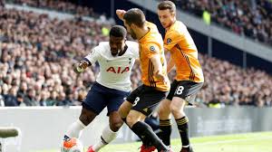 Tottenham face wolves at the tottenham hotspur stadium in the premier league on sunday, with jose mourinho looking to bounce back from last week's disappointing defeat against chelsea. Wolves Vs Tottenham Hotspur Prediksi Line Up Head To Head Jadwal Tayang Kumparan Com
