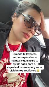 Araceli Albarran's Instagram, Twitter & Facebook