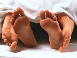 Risultati immagini per COPPIA LETTO