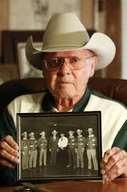 Ex-lawmen recall pivotal Dodge visit