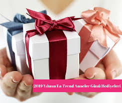 Her sene anneler gününe bir kaç gün kala televizyonlarda dönen pırtlanta, beyaz eşya ve klasikleşmiş sıradan anneler günü hediyesi vermek istemeyenlerdenseniz, bu yazımızda artık anneler gününün. 2019 Yilinin En Trend Anneler Gunu Hediyeleri